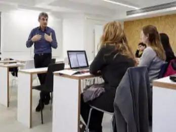 ¿Sueñas con entrar a IE University pero no sabes qué programa escoger?, ¿tienes problemas con la diferencia entre LLM y MBA? En ese caso, la página siguiente es exactamente lo que necesitas. Haz click aquí para un resumen completo de los diferentes programas para encontrar el que más se adapta a ti.